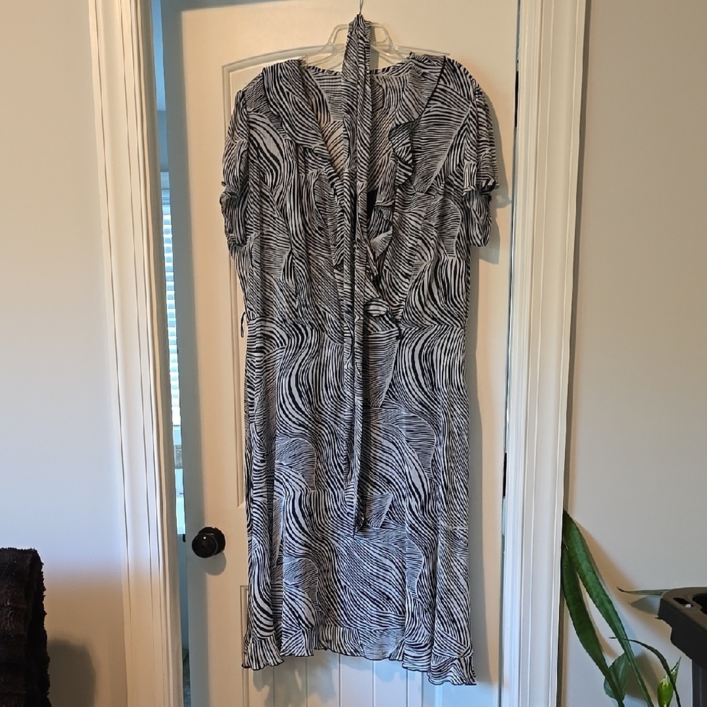 Elegant Black and White Zebra Print Dress
